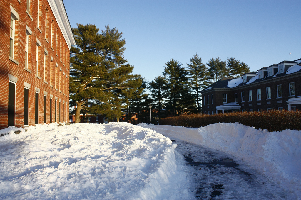 Winter Storm Nemo Covers Campus in Snow | The Amherst Student